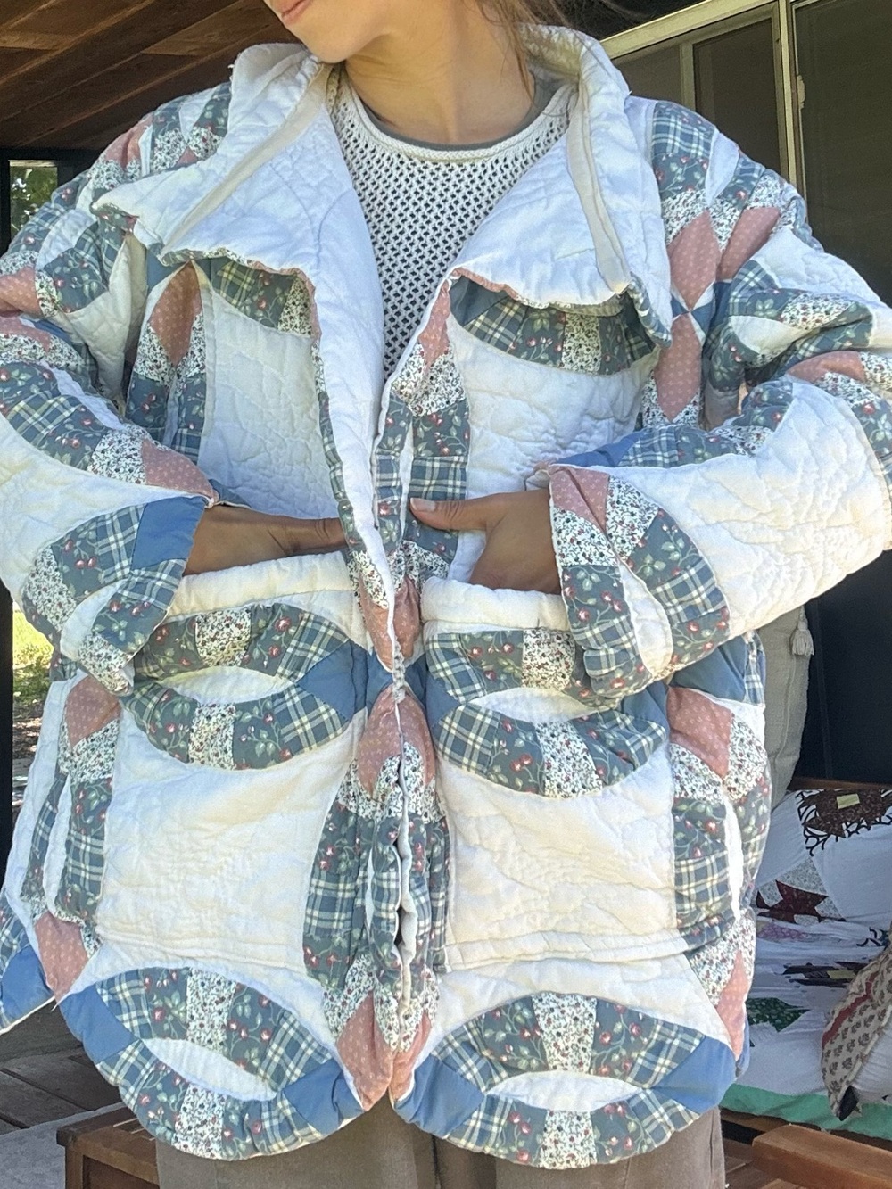 Vintage Quilt Quilted Patchwork Jacket Coat with pockets in Double Ring Pattern